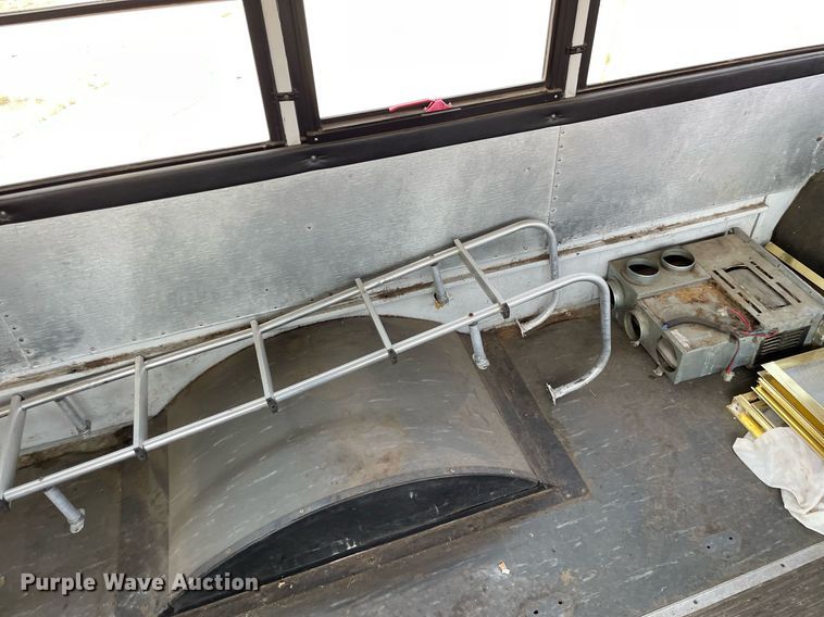 image for item NY9556 2009 Thomas Built Saf-T-Liner  bus