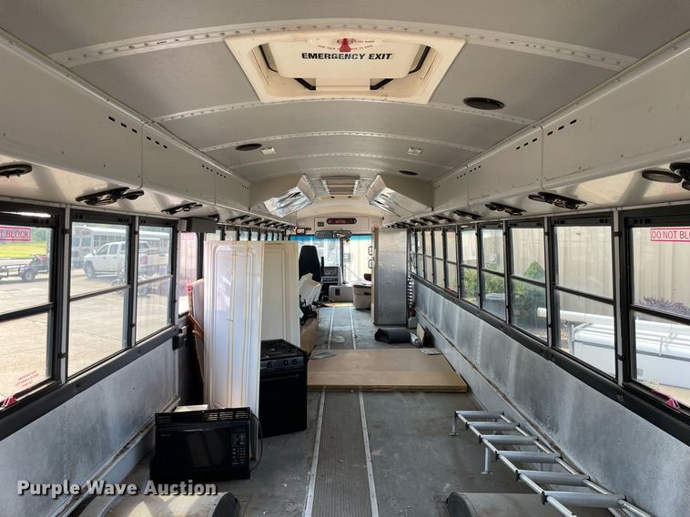 image for item NY9556 2009 Thomas Built Saf-T-Liner  bus