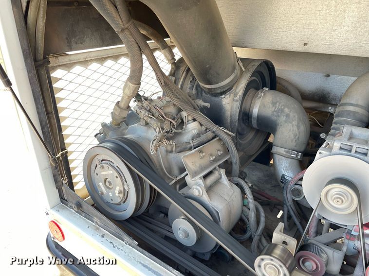 image for item NY9556 2009 Thomas Built Saf-T-Liner  bus