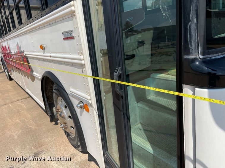 image for item NY9556 2009 Thomas Built Saf-T-Liner  bus