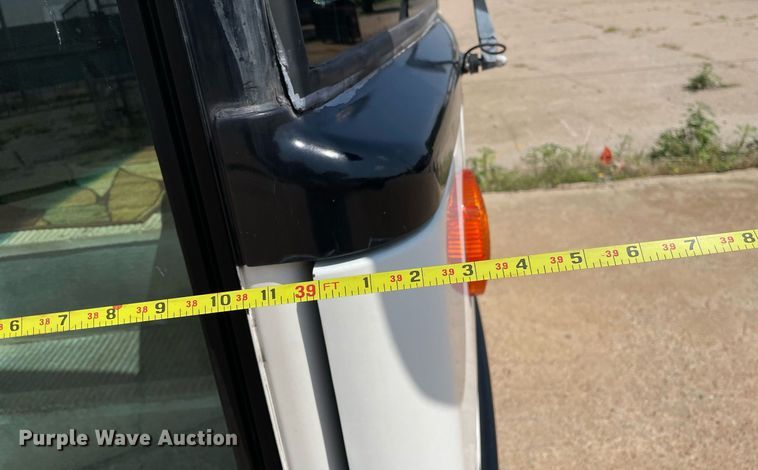 image for item NY9556 2009 Thomas Built Saf-T-Liner  bus