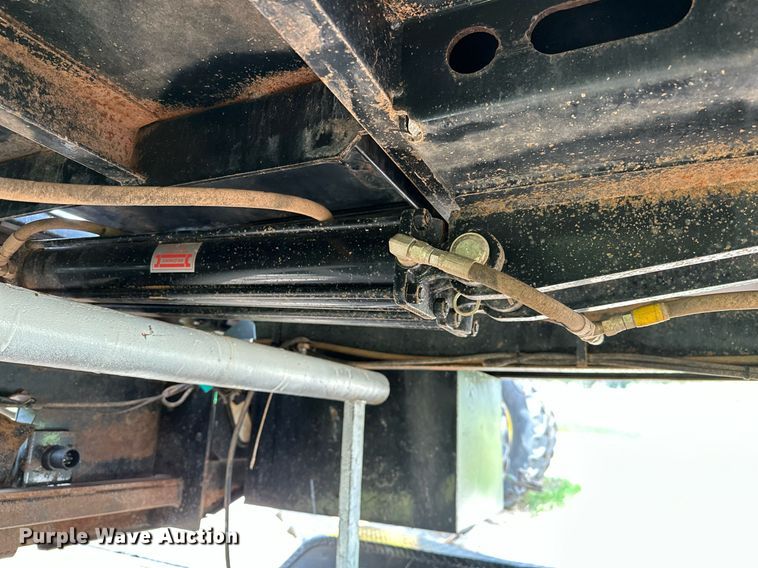 image for item OC9131 Crownline ABD 102  hydraulic bale bed