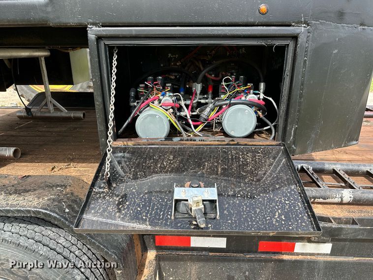 image for item OC9131 Crownline ABD 102  hydraulic bale bed