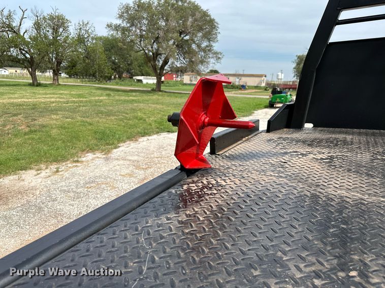 image for item OC9131 Crownline ABD 102  hydraulic bale bed