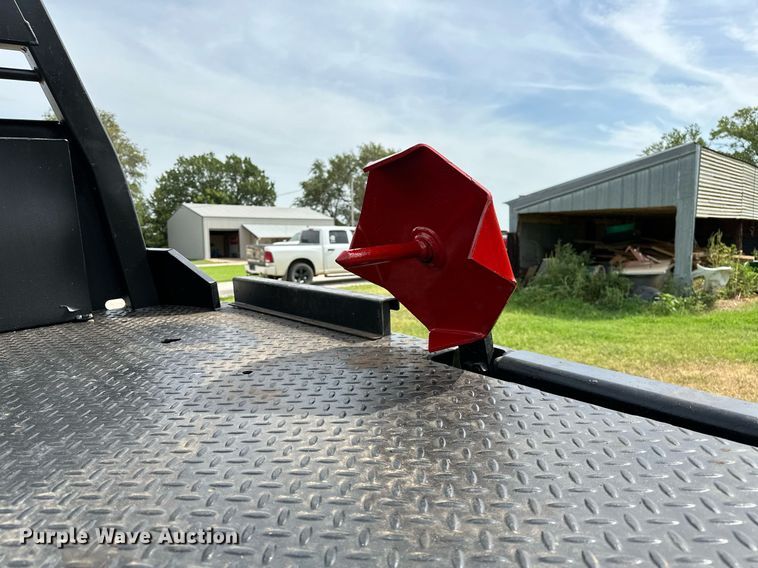 image for item OC9131 Crownline ABD 102  hydraulic bale bed