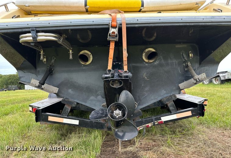 image for item OG9138 1991 Baja 270  boat