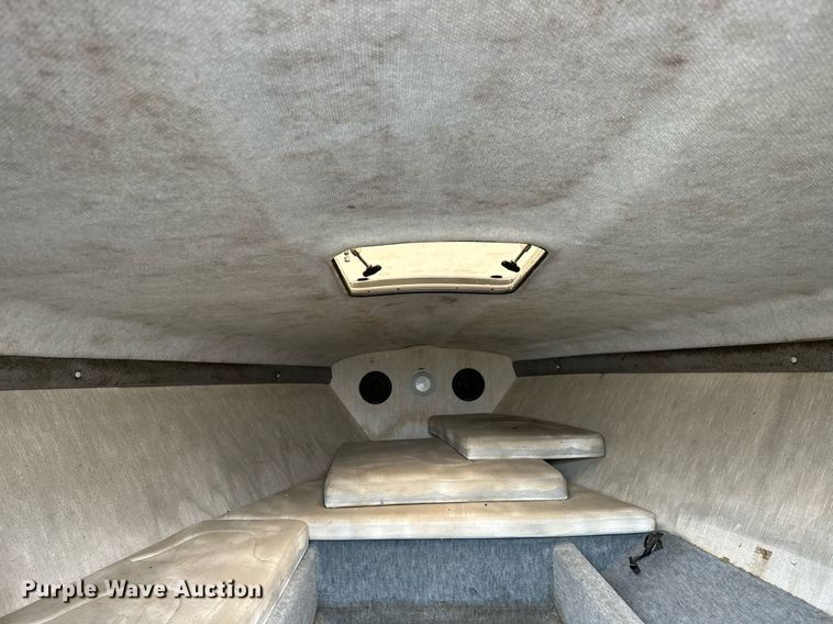 image for item OG9138 1991 Baja 270  boat