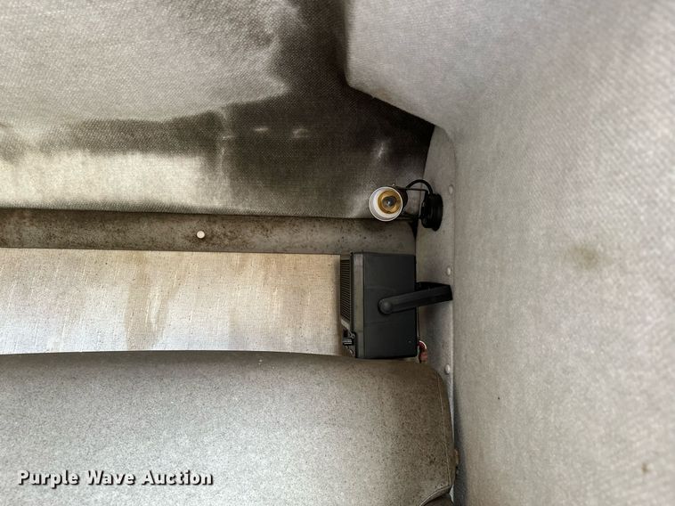 image for item OG9138 1991 Baja 270  boat