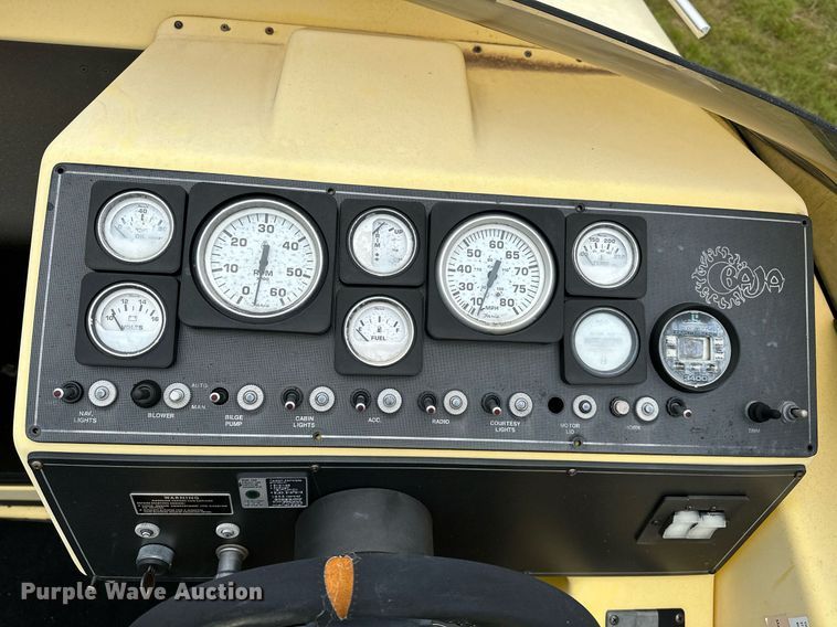 image for item OG9138 1991 Baja 270  boat