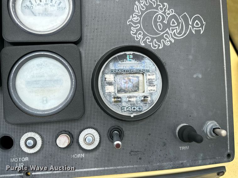 image for item OG9138 1991 Baja 270  boat