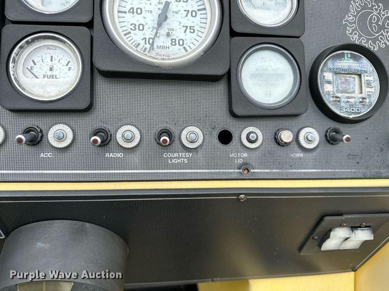 image for item OG9138 1991 Baja 270  boat