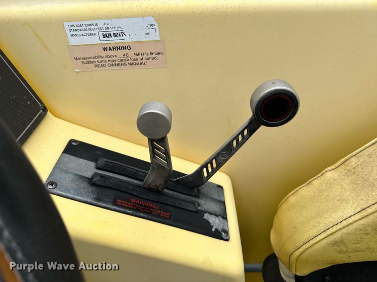 image for item OG9138 1991 Baja 270  boat