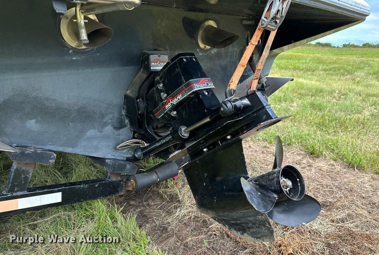 image for item OG9138 1991 Baja 270  boat