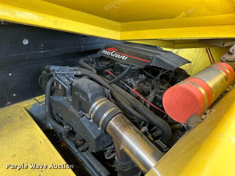 image for item OG9138 1991 Baja 270  boat