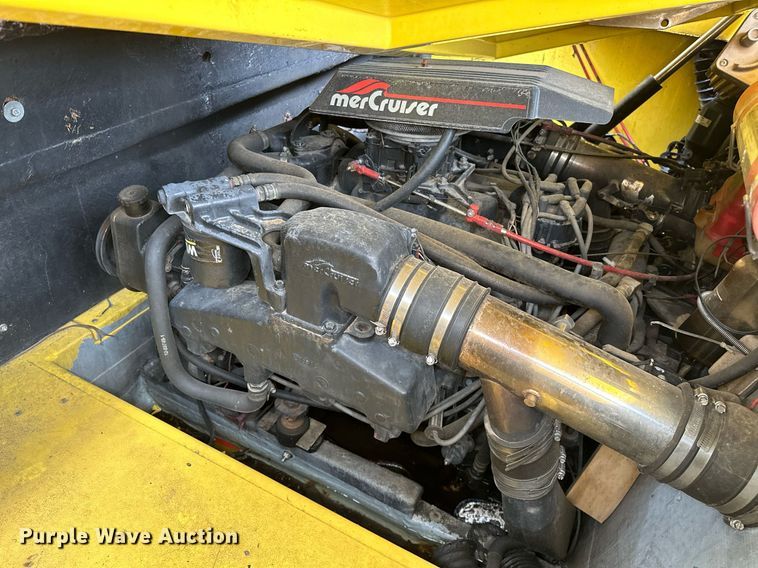 image for item OG9138 1991 Baja 270  boat