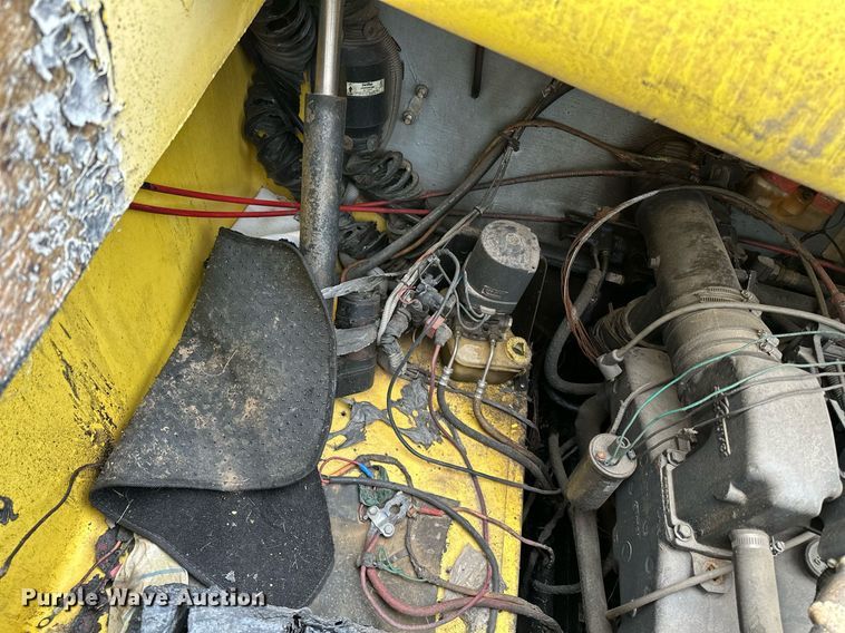 image for item OG9138 1991 Baja 270  boat