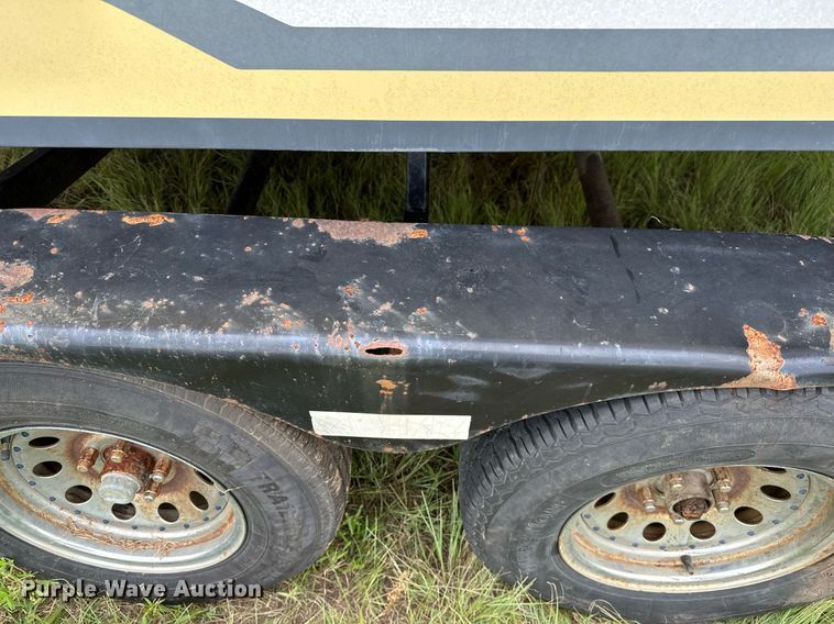 image for item OG9138 1991 Baja 270  boat