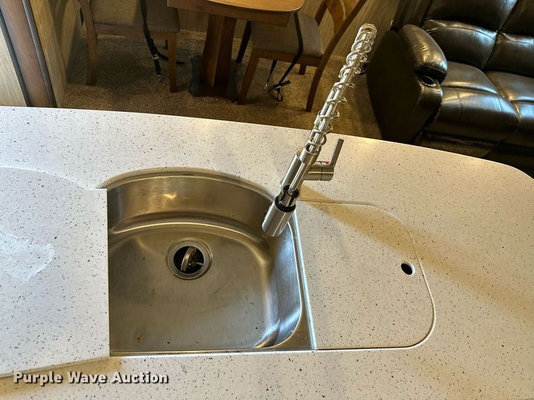 image for item OG9151 2019 Heartland Big Country  camper