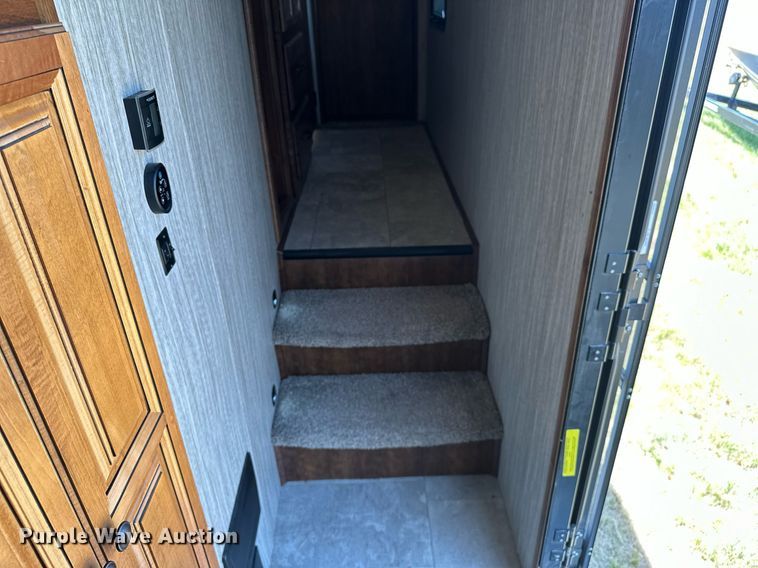 image for item OG9151 2019 Heartland Big Country  camper