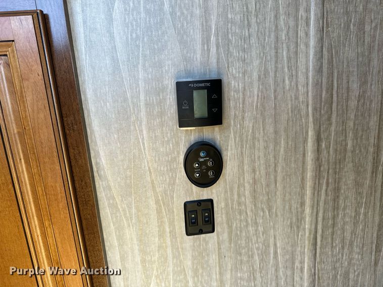 image for item OG9151 2019 Heartland Big Country  camper