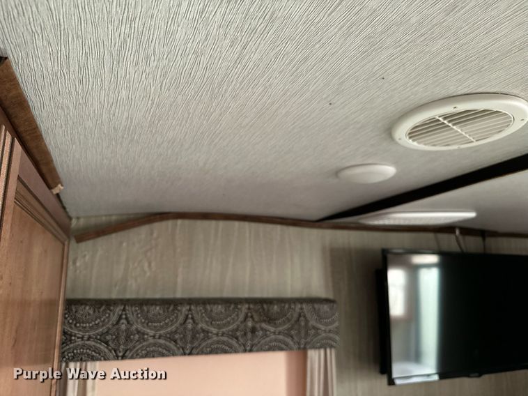 image for item OG9151 2019 Heartland Big Country  camper