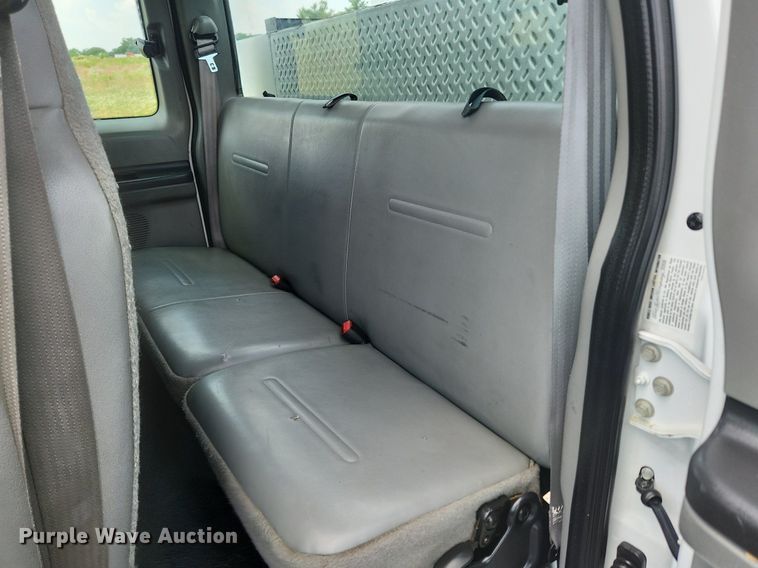 image for item OK9600 2007 Ford F450 Super Duty XL  utility / service truck