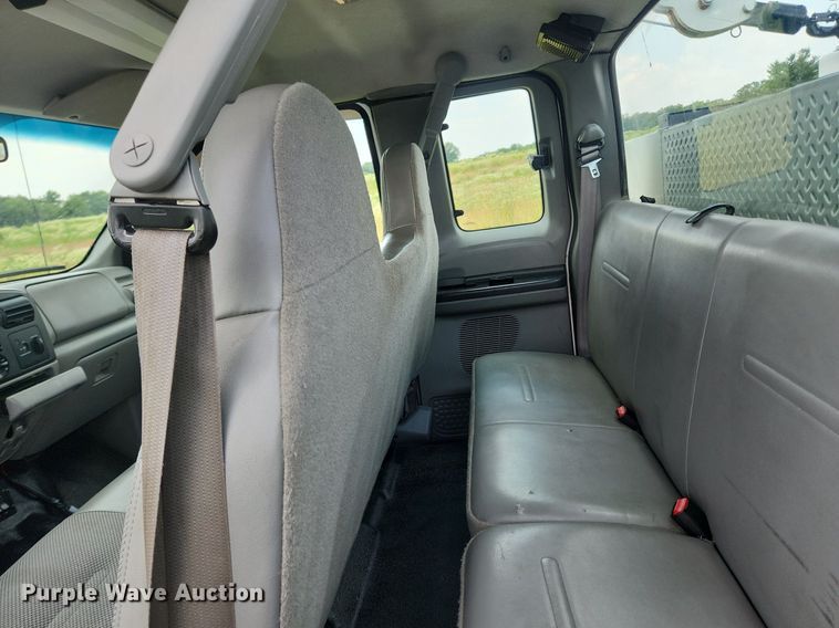 image for item OK9600 2007 Ford F450 Super Duty XL  utility / service truck