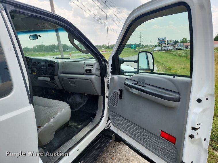 image for item OK9600 2007 Ford F450 Super Duty XL  utility / service truck