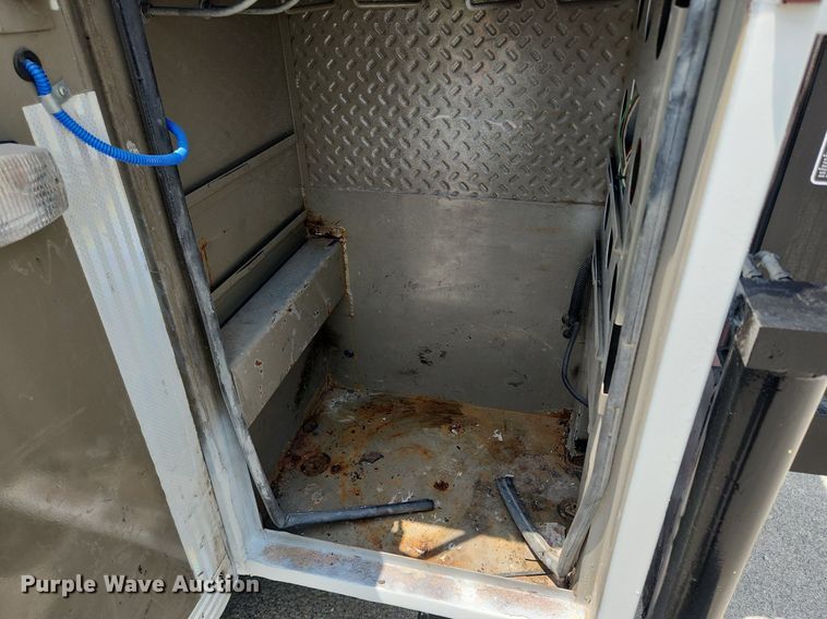 image for item OK9600 2007 Ford F450 Super Duty XL  utility / service truck