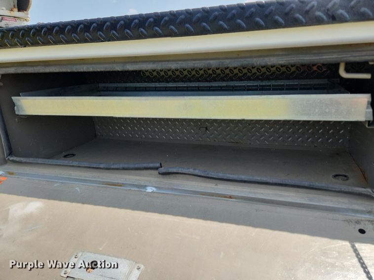 image for item OK9600 2007 Ford F450 Super Duty XL  utility / service truck