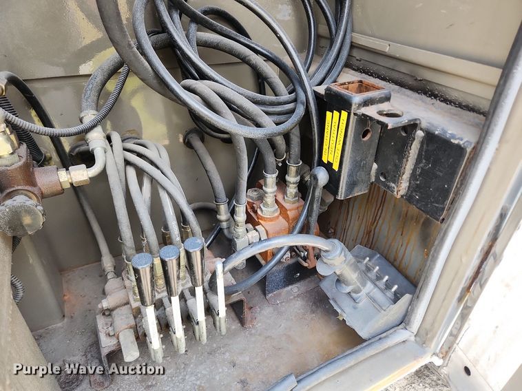 image for item OK9600 2007 Ford F450 Super Duty XL  utility / service truck