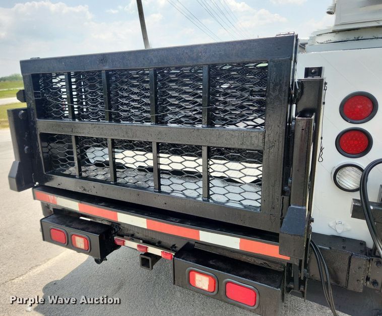 image for item OK9600 2007 Ford F450 Super Duty XL  utility / service truck