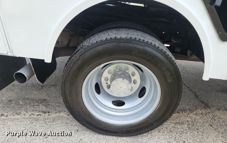 image for item OK9600 2007 Ford F450 Super Duty XL  utility / service truck