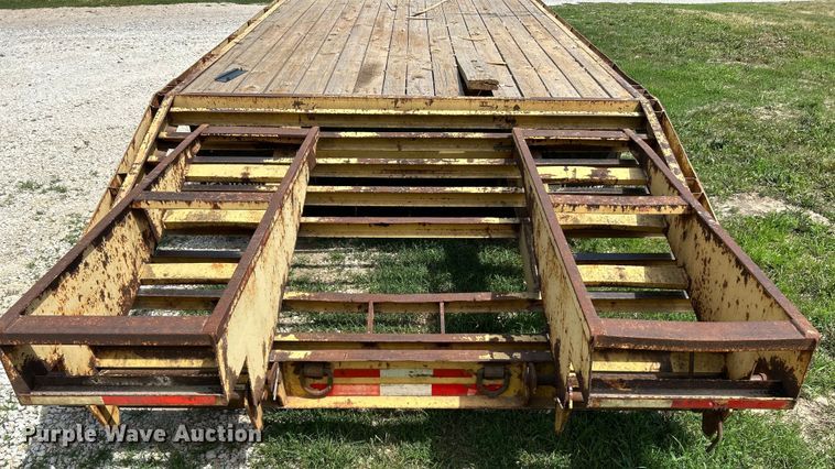 image for item OK9710 1996 Loadmaster  equipment trailer