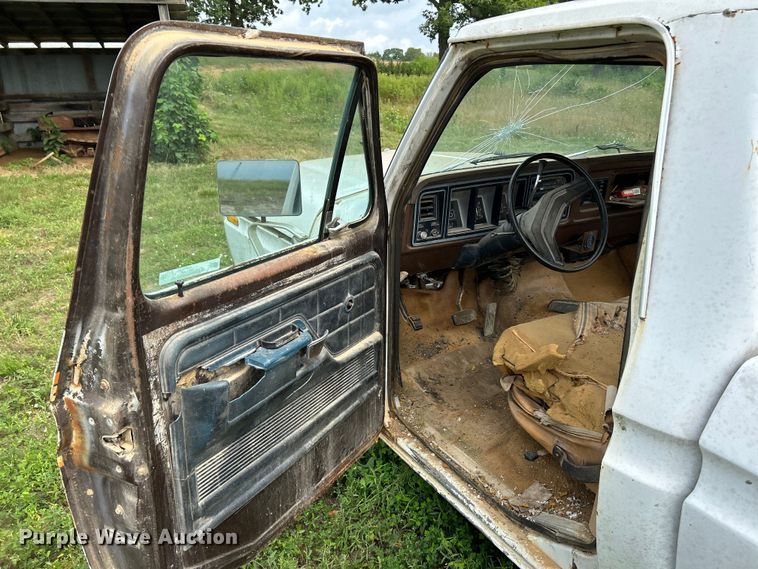 image for item OK9733 1978 Ford F150  pickup truck