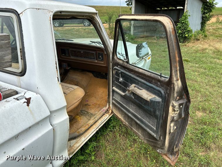 image for item OK9733 1978 Ford F150  pickup truck