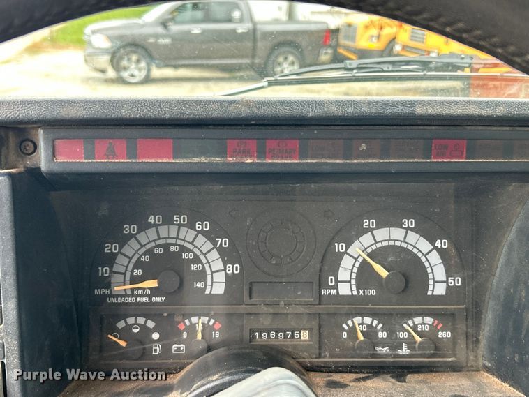 image for item OK9736 1993 Chevrolet C7  dump flatbed truck