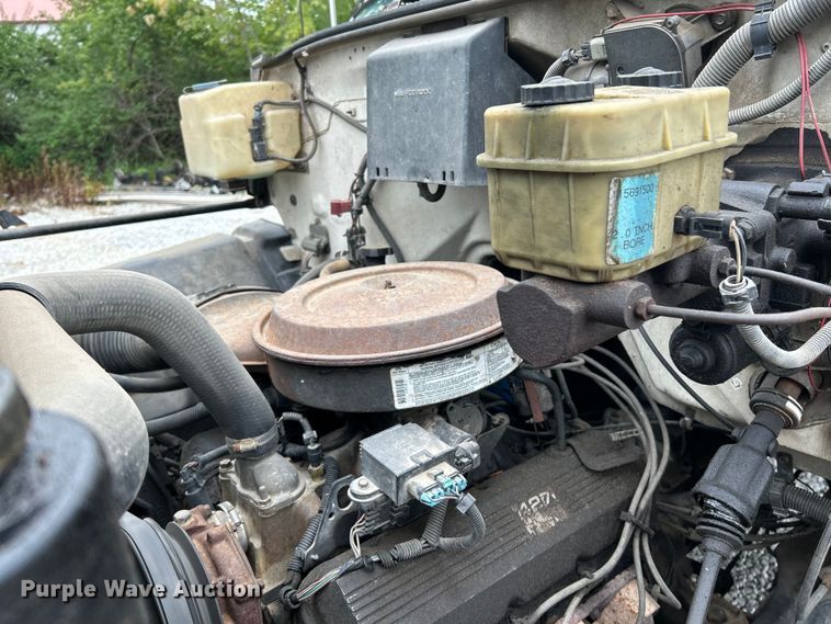 image for item OK9736 1993 Chevrolet C7  dump flatbed truck