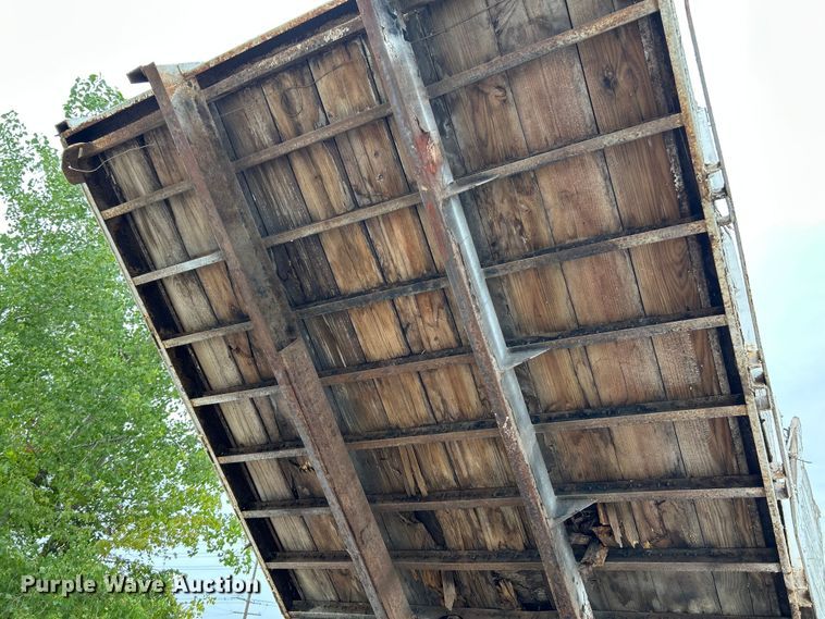 image for item OK9736 1993 Chevrolet C7  dump flatbed truck