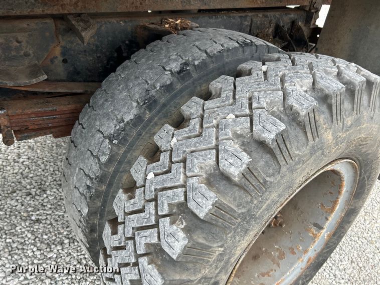 image for item OK9736 1993 Chevrolet C7  dump flatbed truck