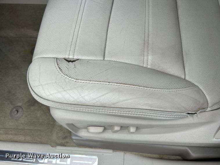 image for item OK9738 2016 GMC Yukon XL Denali  SUV