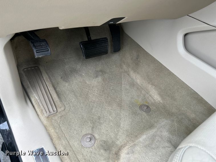 image for item OK9738 2016 GMC Yukon XL Denali  SUV