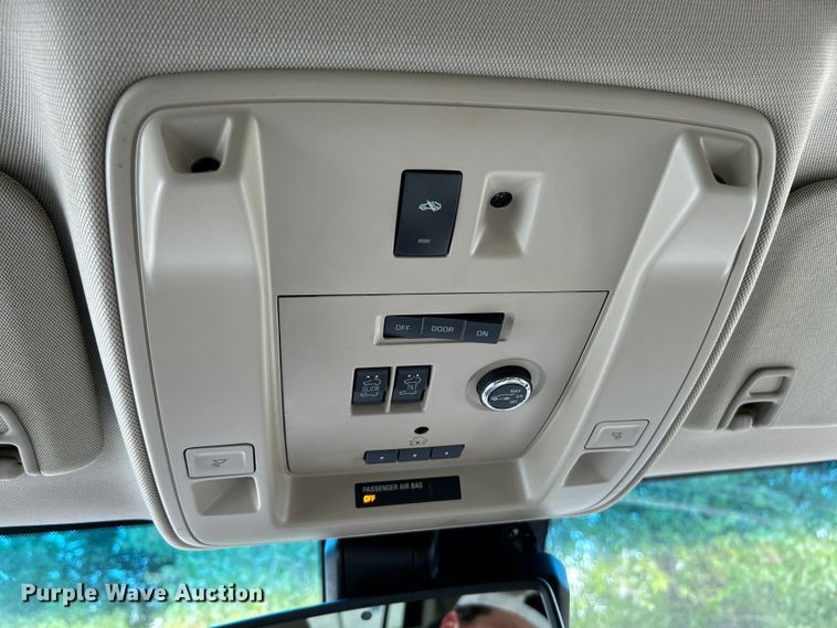 image for item OK9738 2016 GMC Yukon XL Denali  SUV