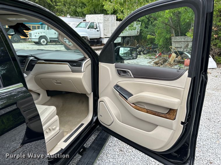 image for item OK9738 2016 GMC Yukon XL Denali  SUV