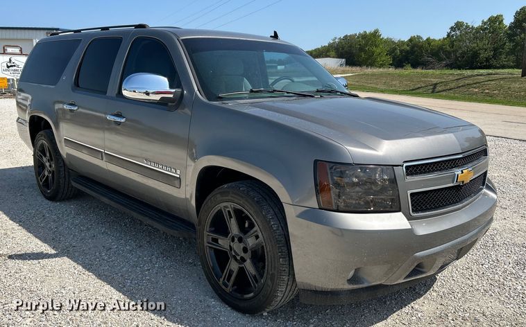 image for item OK9754 2007 Chevrolet Suburban LT  SUV