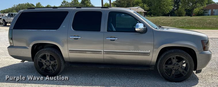 image for item OK9754 2007 Chevrolet Suburban LT  SUV