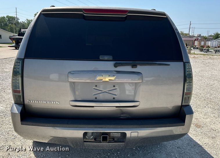 image for item OK9754 2007 Chevrolet Suburban LT  SUV
