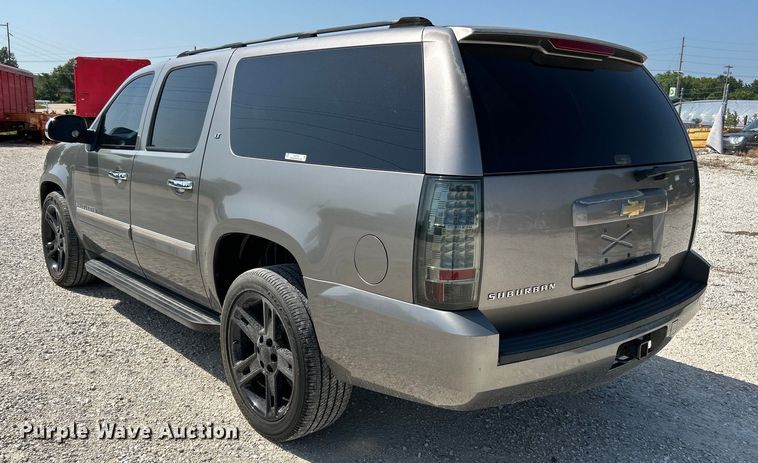 image for item OK9754 2007 Chevrolet Suburban LT  SUV