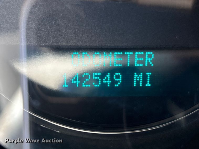 image for item OK9754 2007 Chevrolet Suburban LT  SUV