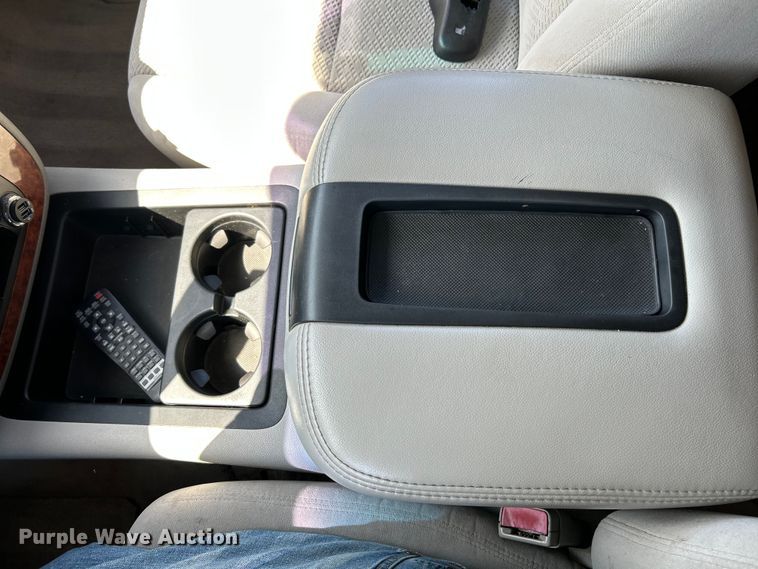 image for item OK9754 2007 Chevrolet Suburban LT  SUV